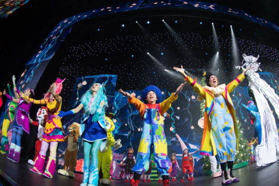 ЁЛКА ТЕЛЕКАНАЛА МУЛЬТ. ЖИВЫЕ КРАСКИ