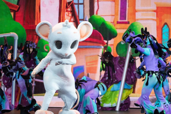 ЁЛКА ТЕЛЕКАНАЛА МУЛЬТ. ЖИВЫЕ КРАСКИ